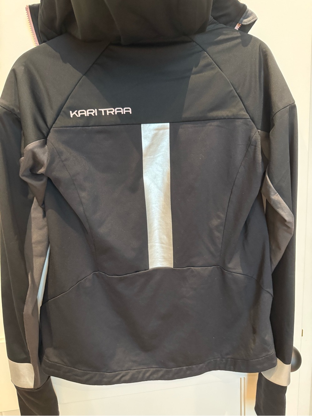 Kari Traa Black Utility Jacket with Pink Trim and Hood - Picture 5 of 8